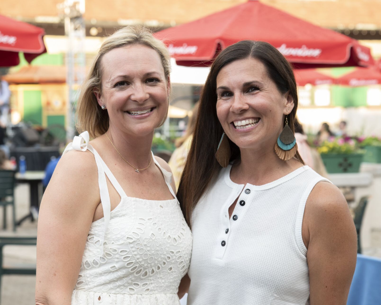 Sarah Hager, Lauren Ewing